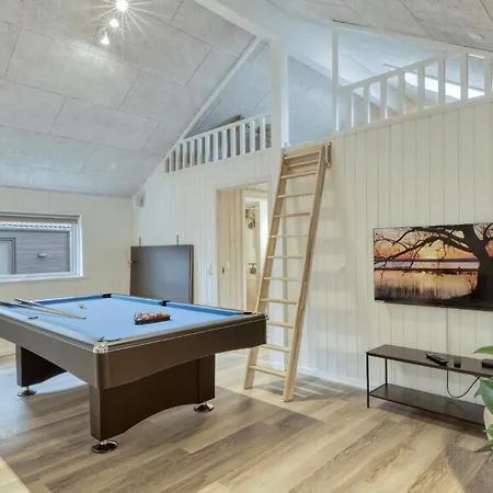 Villavilla 768 - Am See, Deutschland *