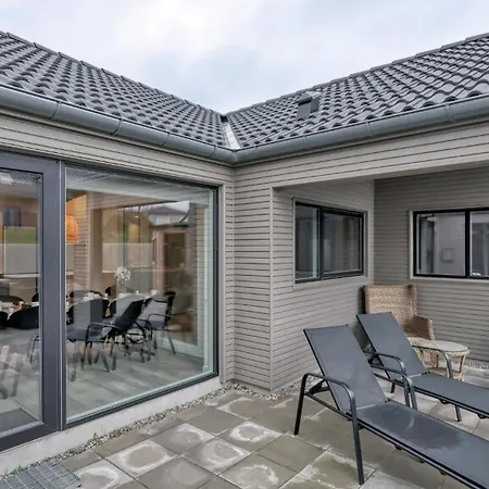 Villavilla 768 - Am See, Deutschland Jesendorf